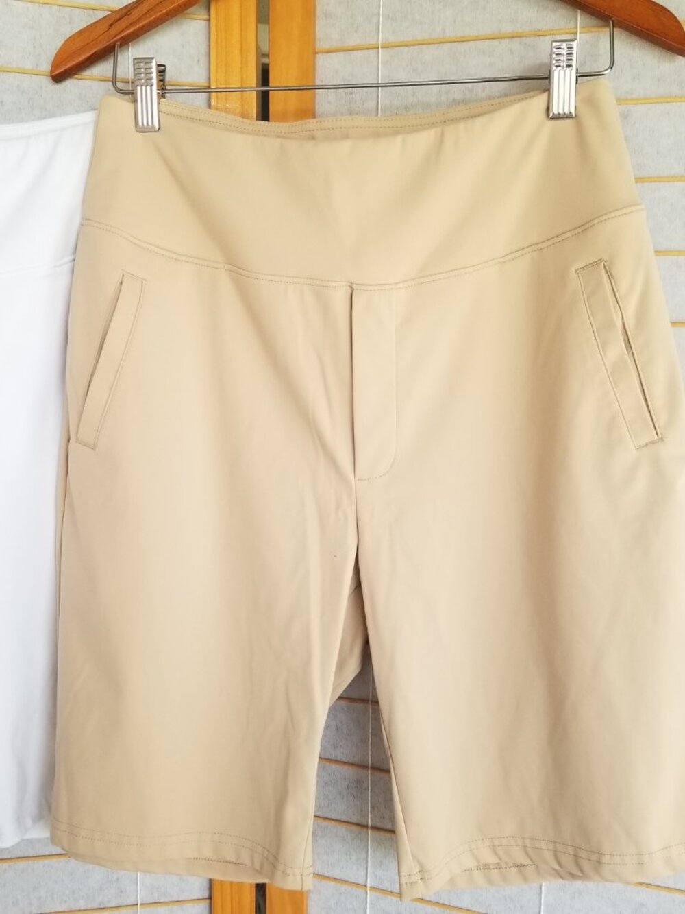 Santiny Bermuda Shorts Set of Three Pairs Size Large Front and Rear Pockets